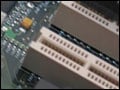 Artikel: Mainboard: PCI und AGP Karte einbauen