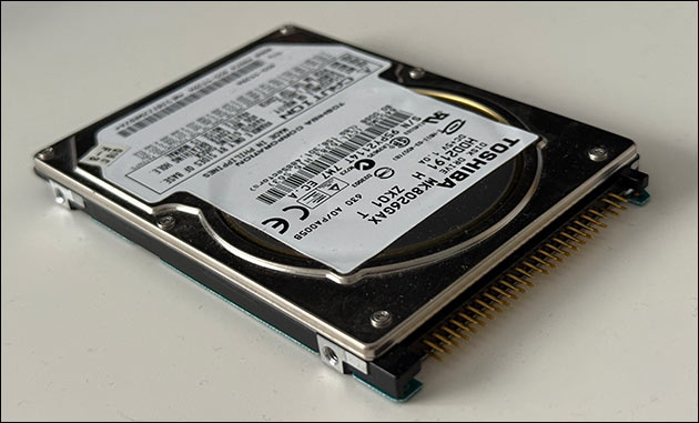 Amiga IDE Festplatte: 2,5" HDD